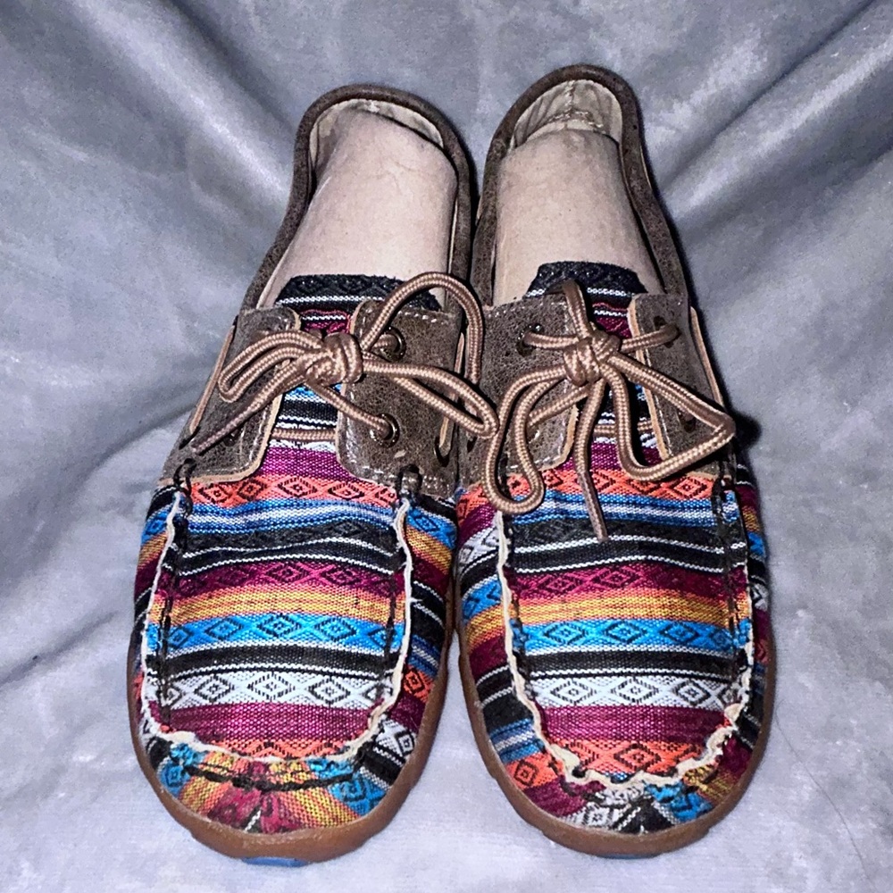 50%offw❤️Twisted X Womens Boat Shoe Driving Moc Aztec Print Sz 7.5 S35